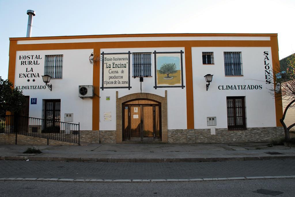 Hostal La Encina El Real de la Jara Esterno foto